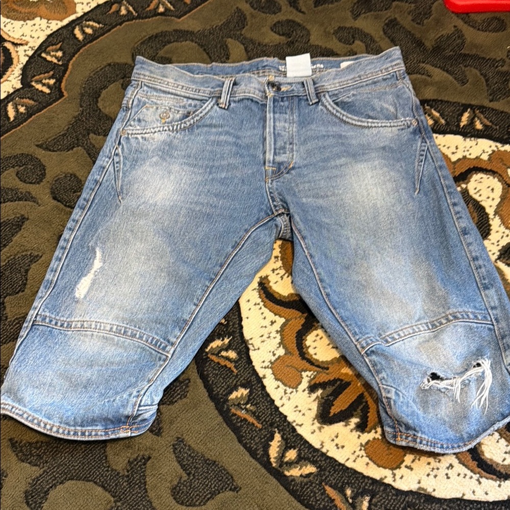Men's Distressed Denim Knee-Length Shorts - Light Blue